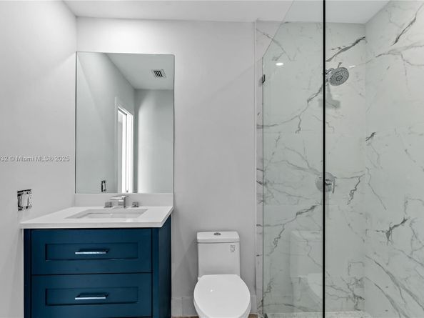 6900 SW 136th St, Palmetto Bay FL 33156