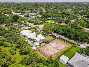 6900 SW 136th St, Palmetto Bay FL 33156