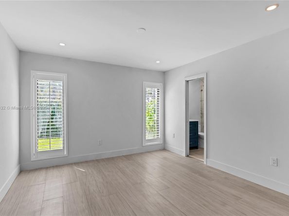 6900 SW 136th St, Palmetto Bay FL 33156