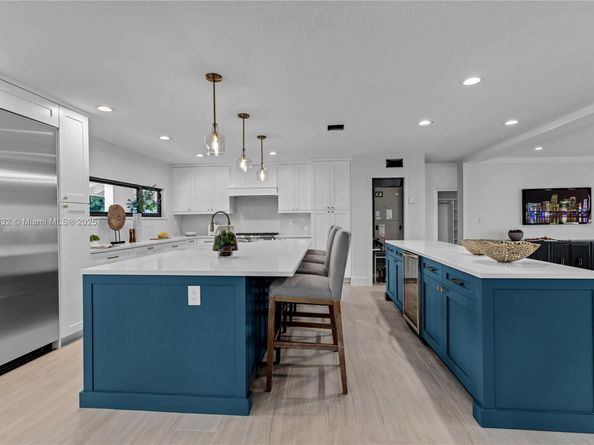 6900 SW 136th St, Palmetto Bay FL 33156