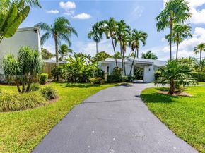 6900 SW 136th St, Palmetto Bay FL 33156