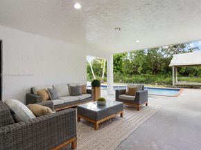 6900 SW 136th St, Palmetto Bay FL 33156