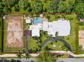 6900 SW 136th St, Palmetto Bay FL 33156