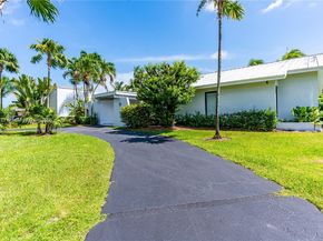 6900 SW 136th St, Palmetto Bay FL 33156