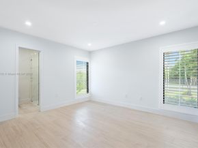 6900 SW 136th St, Palmetto Bay FL 33156