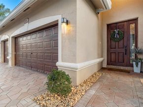 5923 NW 54th Cir, Coral Springs FL 33067