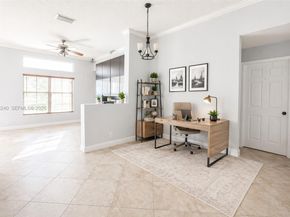777 Tanglewood Cir, Weston FL 33327