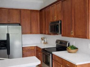 777 Tanglewood Cir, Weston FL 33327