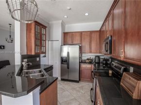 777 Tanglewood Cir, Weston FL 33327