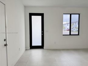 13627 SW 157th Ct, Miami FL 33196