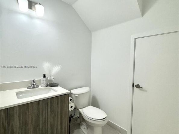 13627 SW 157th Ct, Miami FL 33196