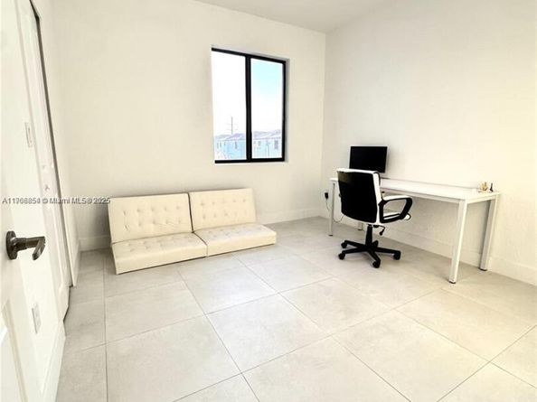 13627 SW 157th Ct, Miami FL 33196