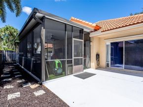 2793 Oakleigh Ln, Davie FL 33328