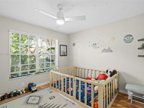 2793 Oakleigh Ln, Davie FL 33328