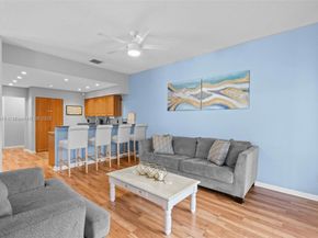 2793 Oakleigh Ln, Davie FL 33328