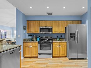 2793 Oakleigh Ln, Davie FL 33328