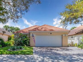 2793 Oakleigh Ln, Davie FL 33328