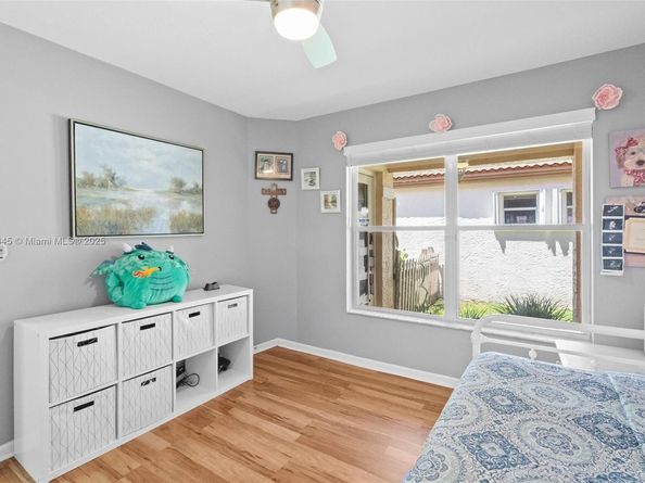 2793 Oakleigh Ln, Davie FL 33328