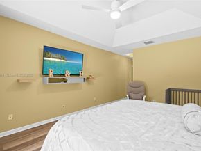 2793 Oakleigh Ln, Davie FL 33328