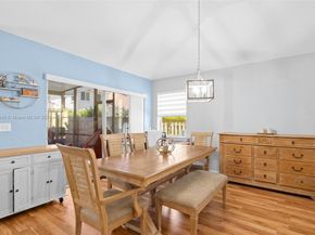 2793 Oakleigh Ln, Davie FL 33328