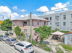 676 & 119 SW 1st St, Miami FL 33130