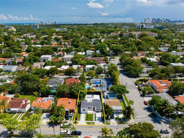 1884 SW 16th St, Miami FL 33145