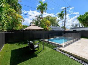 1884 SW 16th St, Miami FL 33145