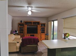 13707 SW 100th Ter 13707, Miami FL 33186