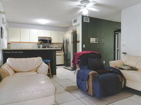 13707 SW 100th Ter 13707, Miami FL 33186