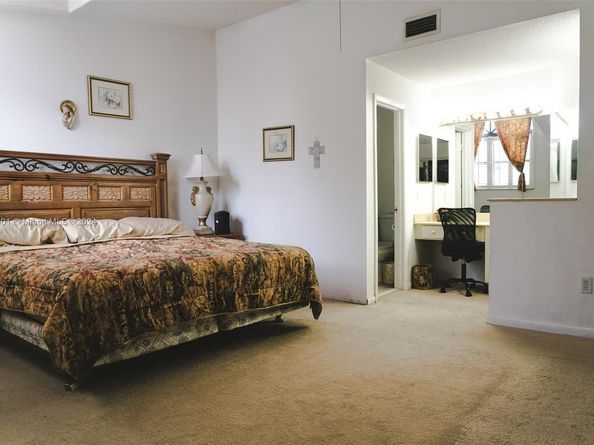 13707 SW 100th Ter 13707, Miami FL 33186