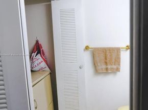 13707 SW 100th Ter 13707, Miami FL 33186
