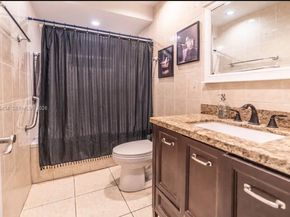 6890 SW 57th St, Davie FL 33314