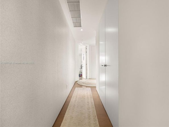 8011 Fisher Island Dr 8011, Miami Beach FL 33109