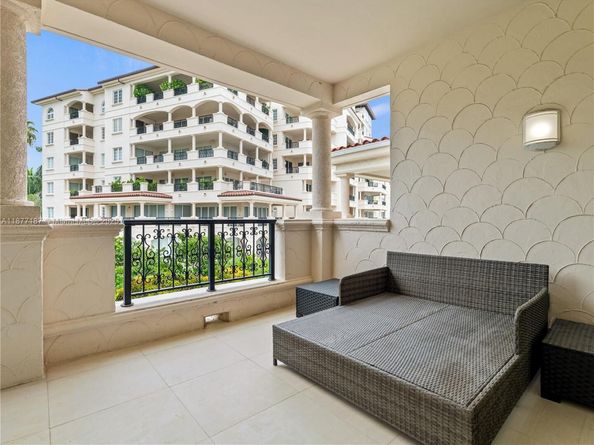 8011 Fisher Island Dr 8011, Miami Beach FL 33109