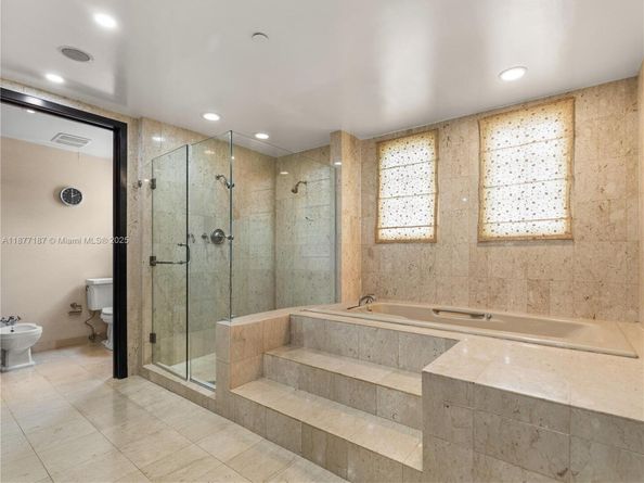 8011 Fisher Island Dr 8011, Miami Beach FL 33109