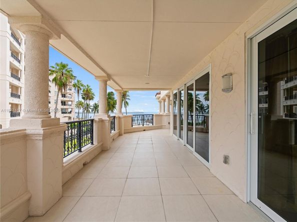 8011 Fisher Island Dr 8011, Miami Beach FL 33109