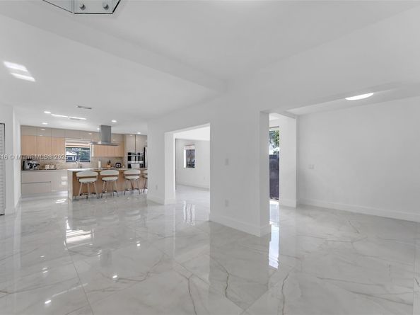 14285 SW 183rd Ter, Miami FL 33177