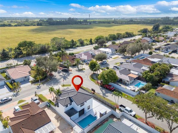 14285 SW 183rd Ter, Miami FL 33177