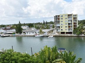 8024 Tatum Waterway Dr 5A, Miami Beach FL 33141