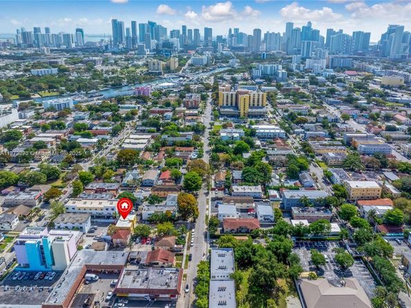 1145 NW 4th St, Miami FL 33128