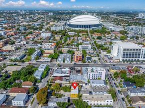 1145 NW 4th St, Miami FL 33128