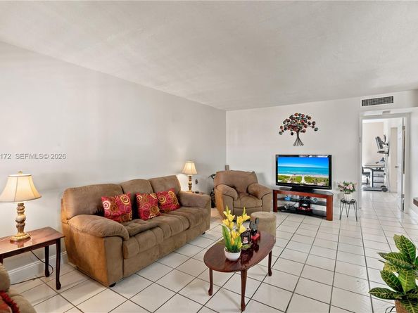 1855 W 60th St 407, Hialeah FL 33012
