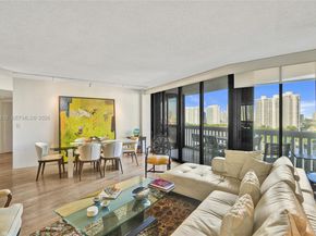 1000 W Island Blvd 1608, Aventura FL 33160