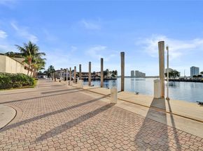 1000 W Island Blvd 1608, Aventura FL 33160