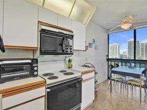 1000 W Island Blvd 1608, Aventura FL 33160