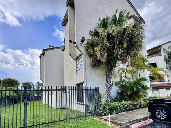 8933 SW 123rd Ct 102, Miami FL 33186