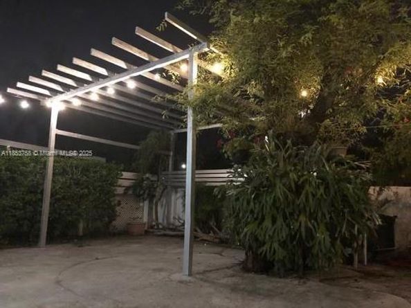 1619 SW 13th St, Miami FL 33145