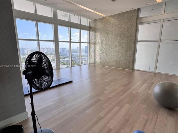 18201 Collins Ave 604, Sunny Isles Beach FL 33160