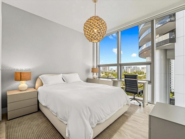 18501 Collins Ave 1001, Sunny Isles Beach FL 33160