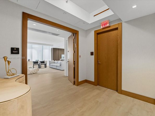 18501 Collins Ave 1001, Sunny Isles Beach FL 33160